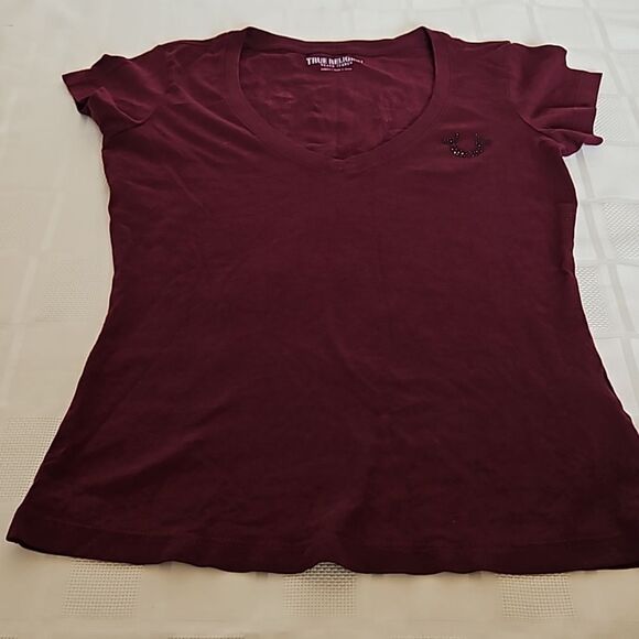 True Religion Women's Rhinestones Short Sleeves T-Shirt XS Burgundy - Picture 11 of 16